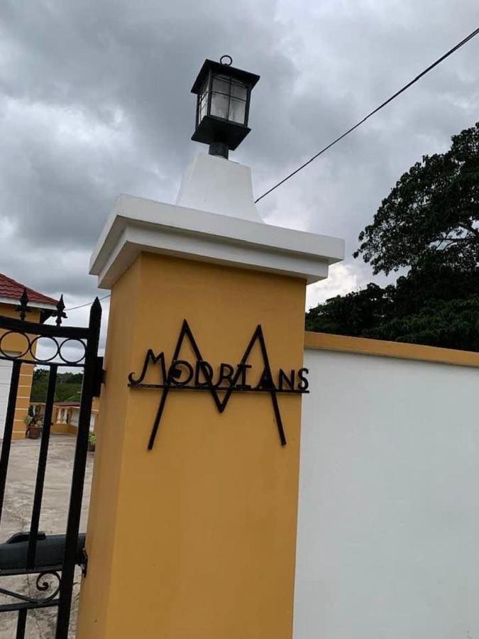 Modrians Runaway Bay Exterior foto
